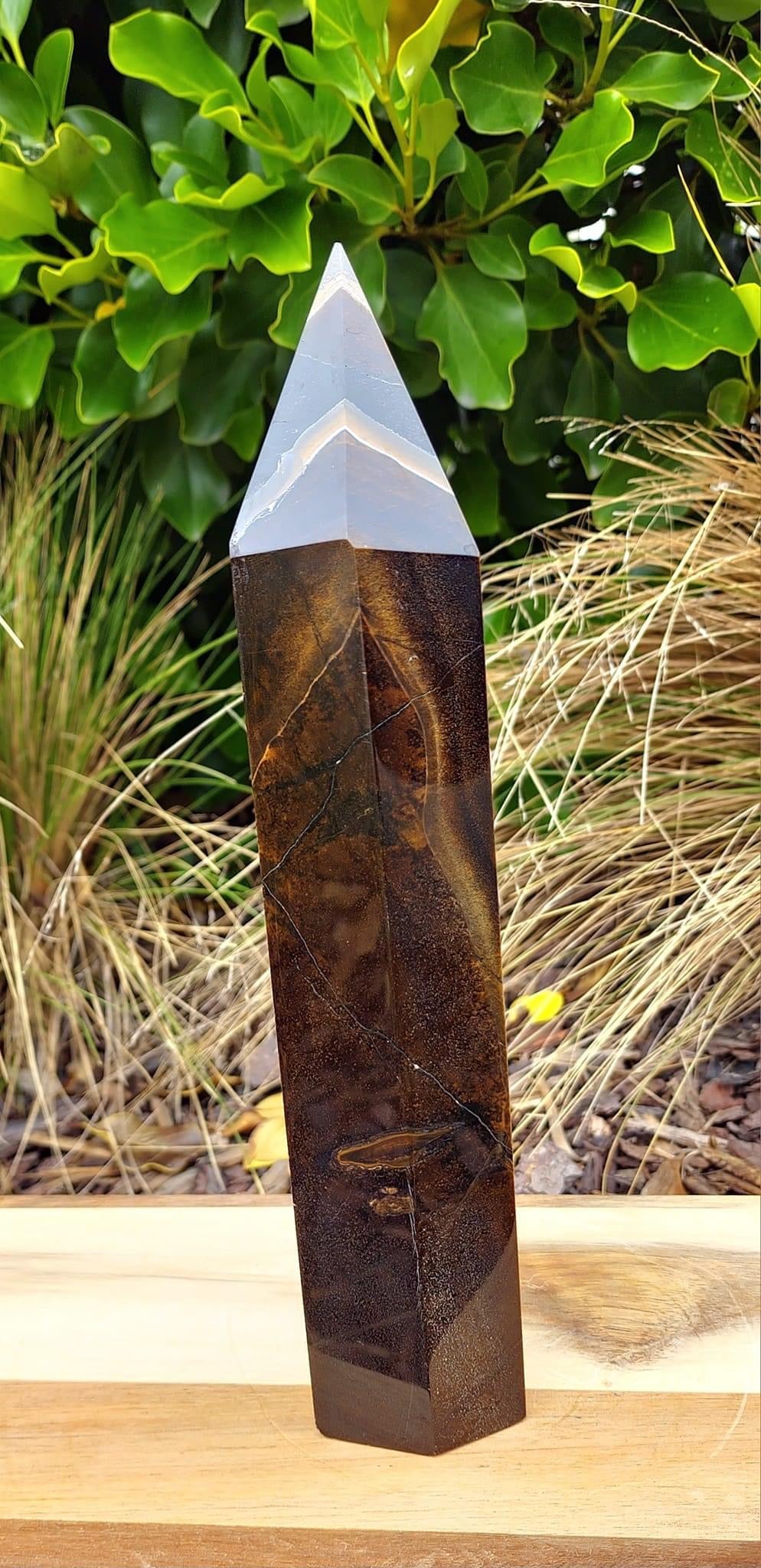 Tigers Eye Tower (3343g)