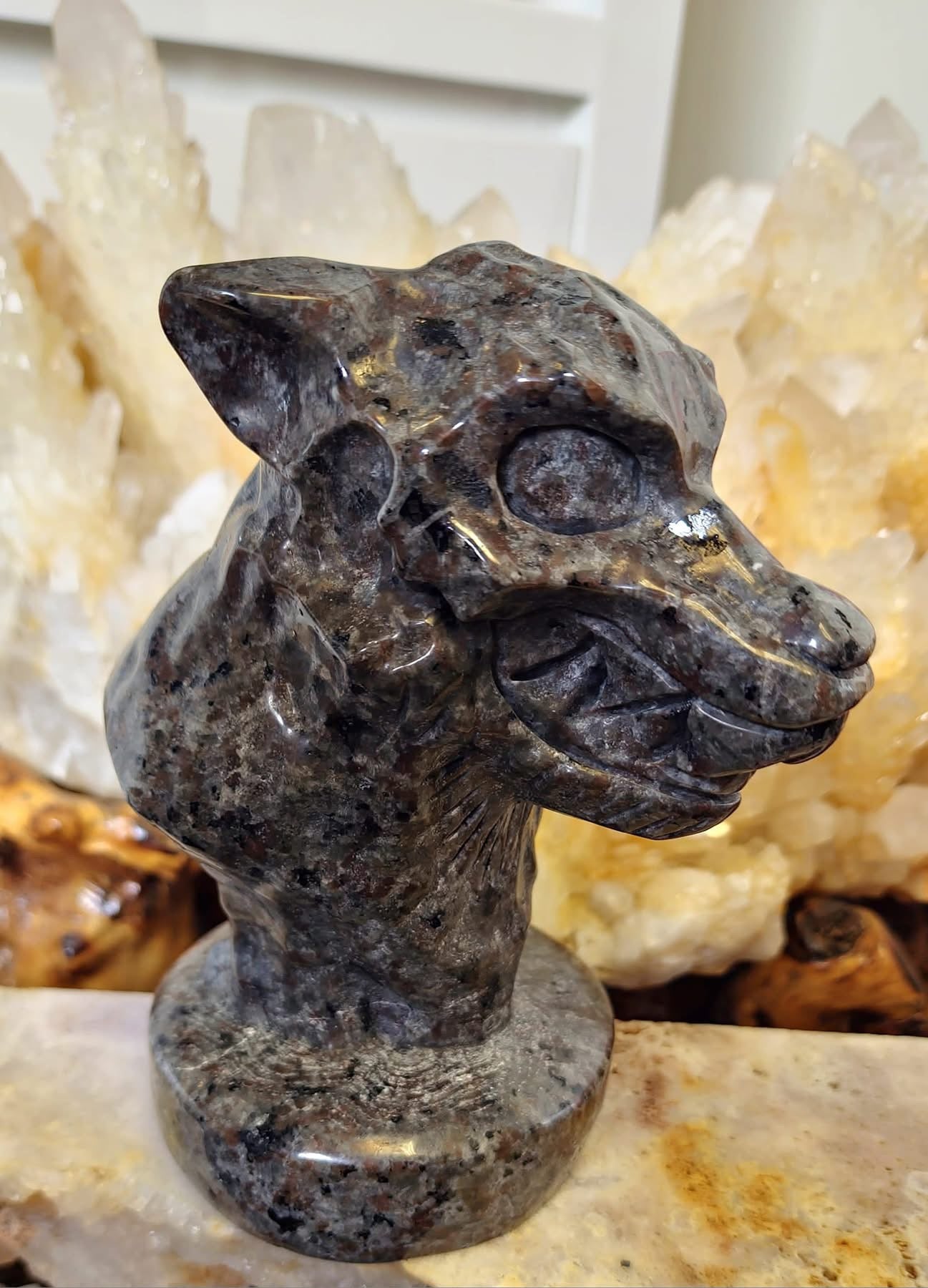 Yooperlite Wolf (1442g)