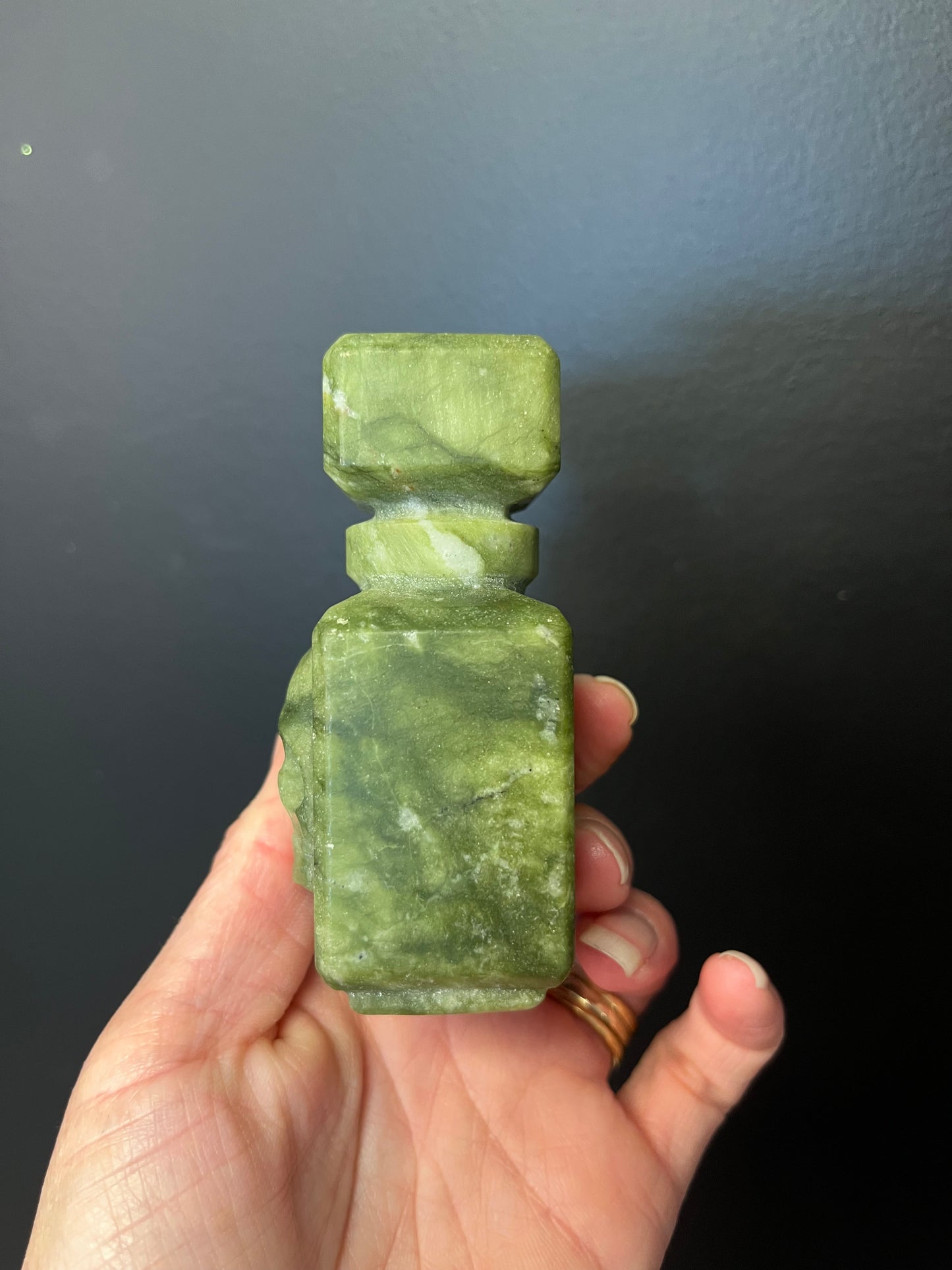 Jade Skull Bottle (271g)