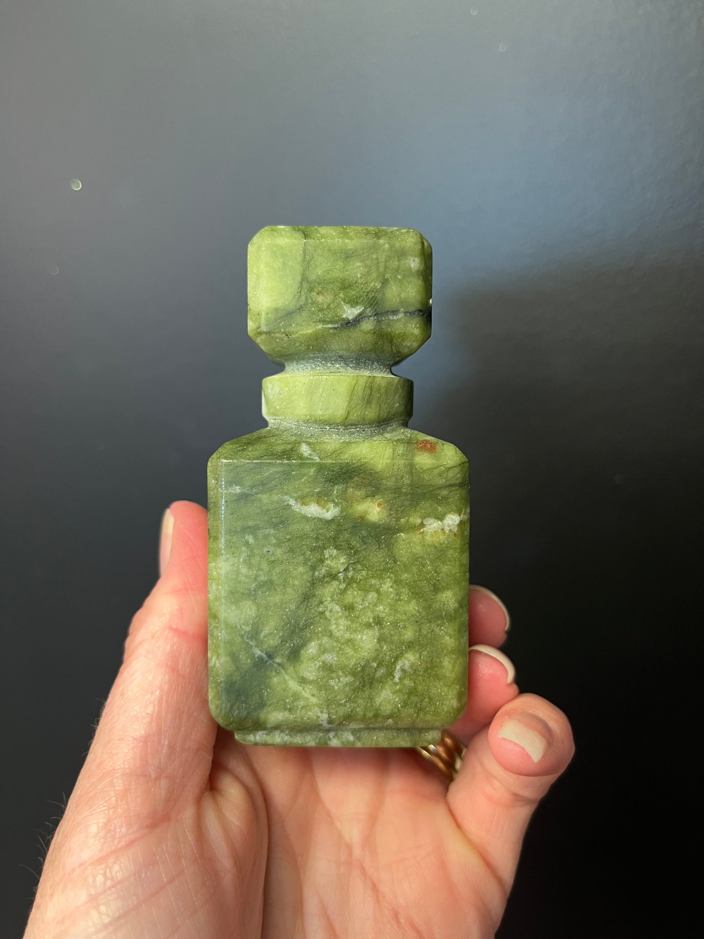 Jade Skull Bottle (271g)