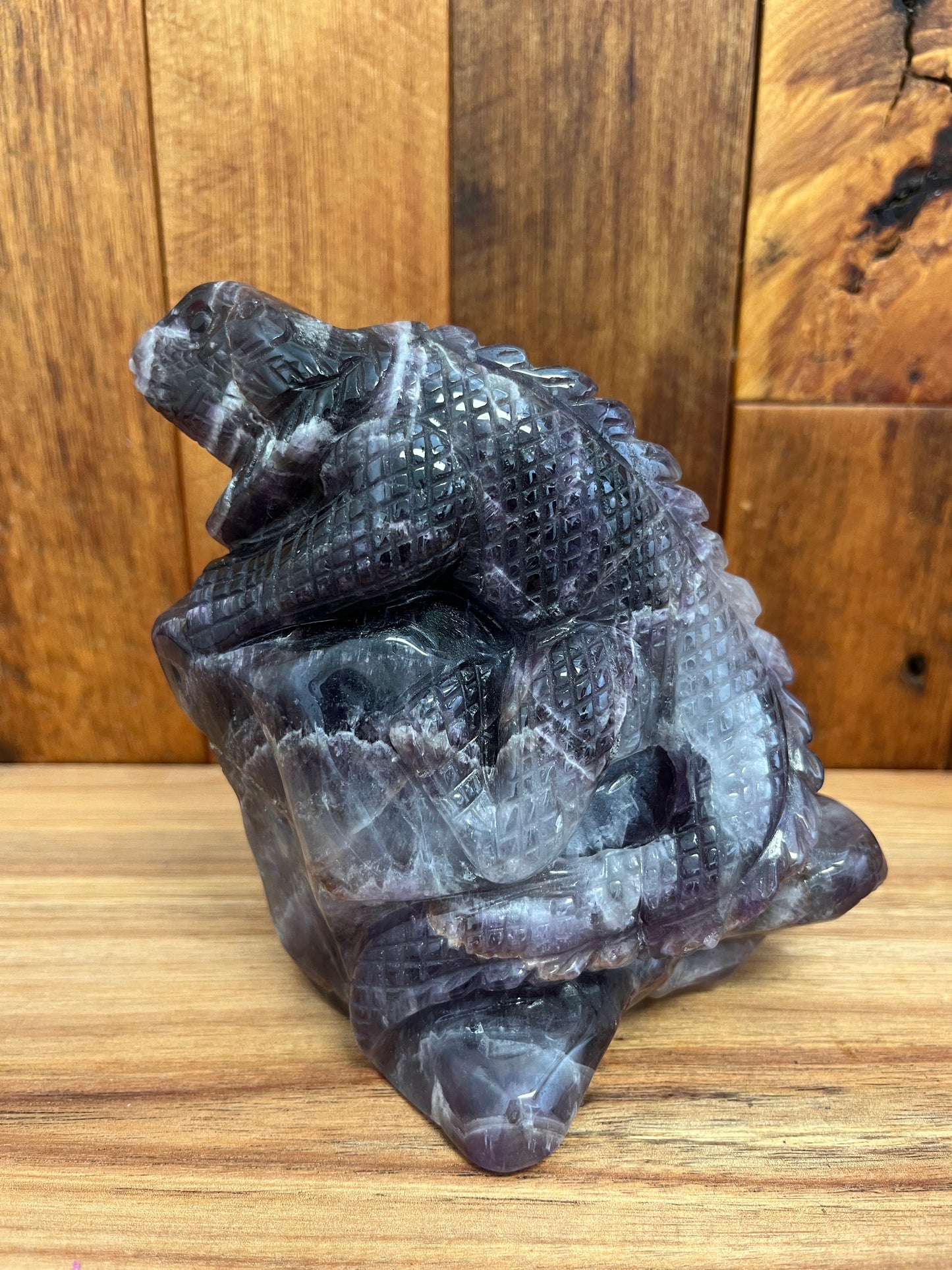 Dream Amethyst Lizard (970g)