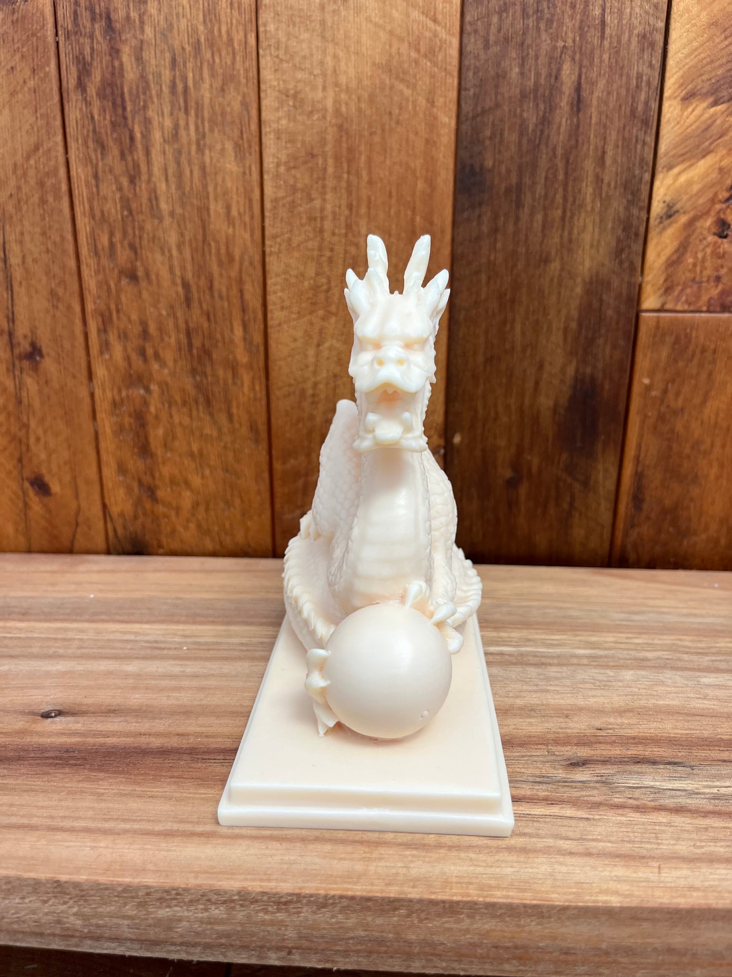 Ivory Nut Dragon (375g)