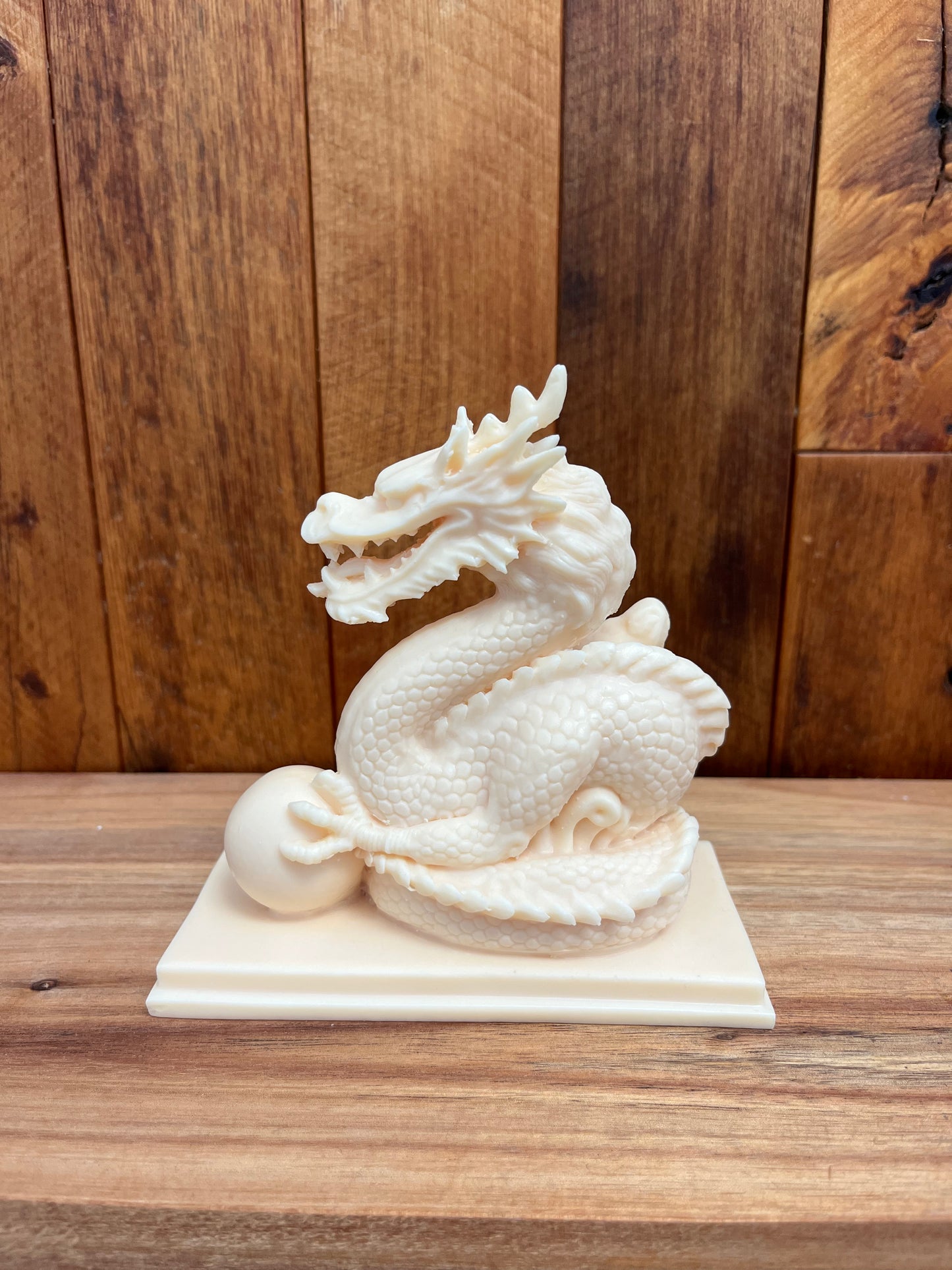 Ivory Nut Dragon (375g)