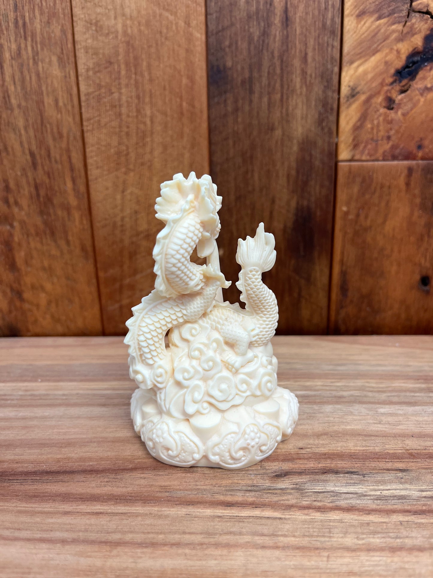Ivory Nut Dragon (149g)