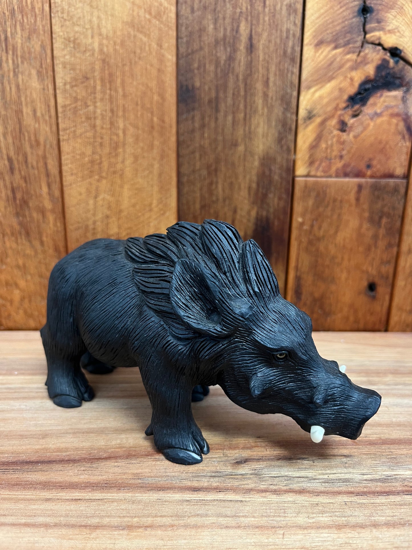 Black Jade Boar (672g)