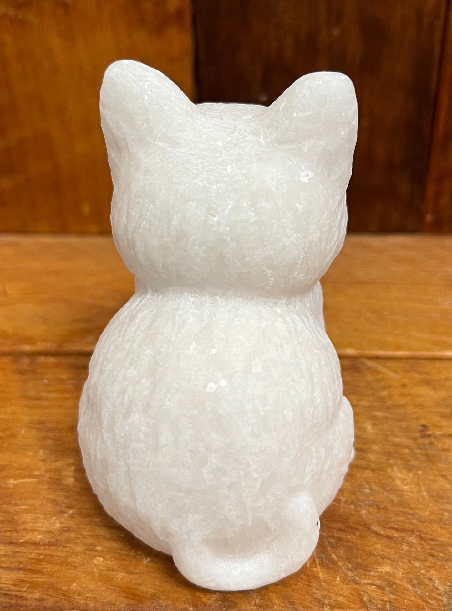 White Jade Cat (310g)