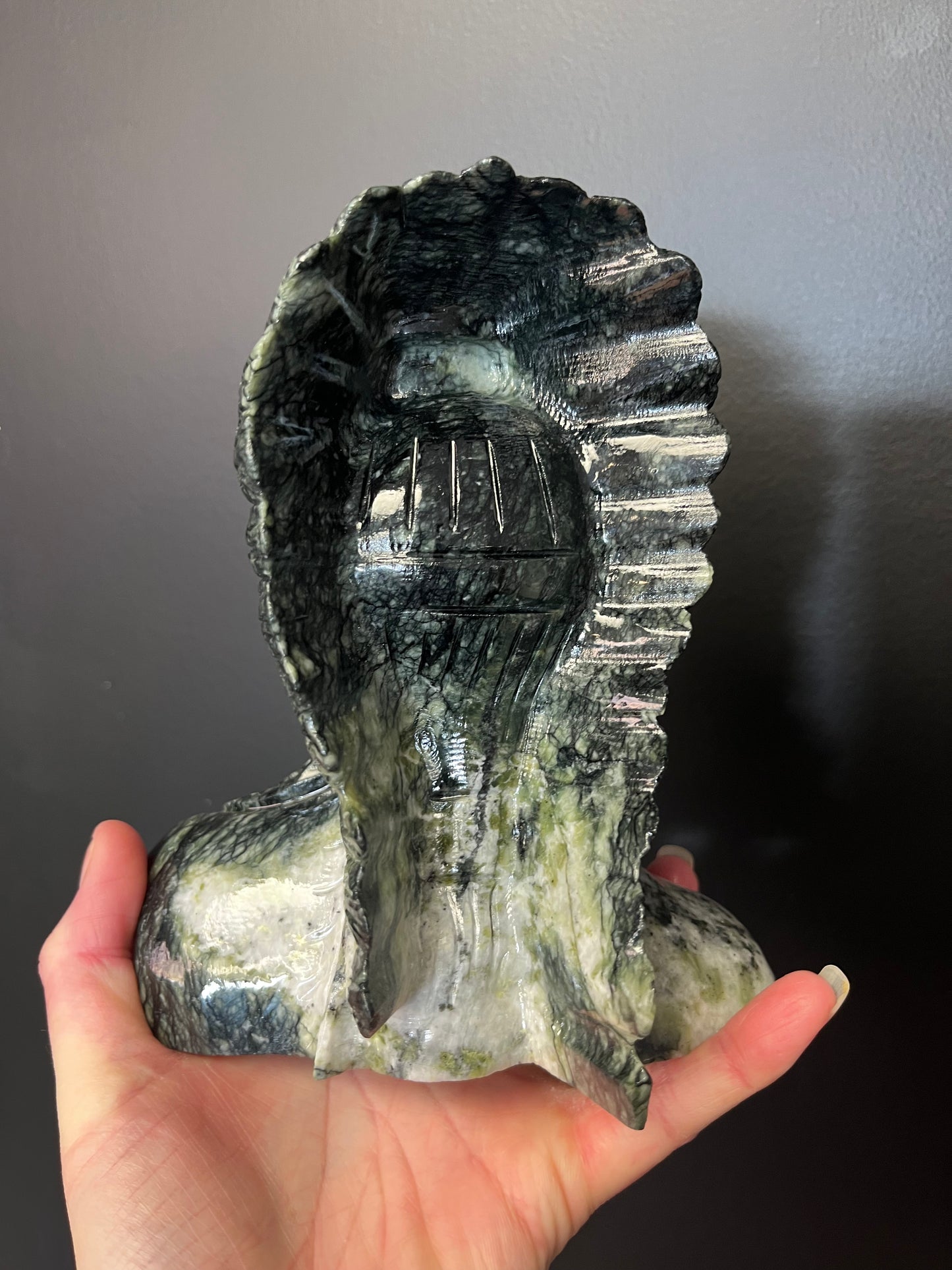 Jade Indian Chief (1785g)