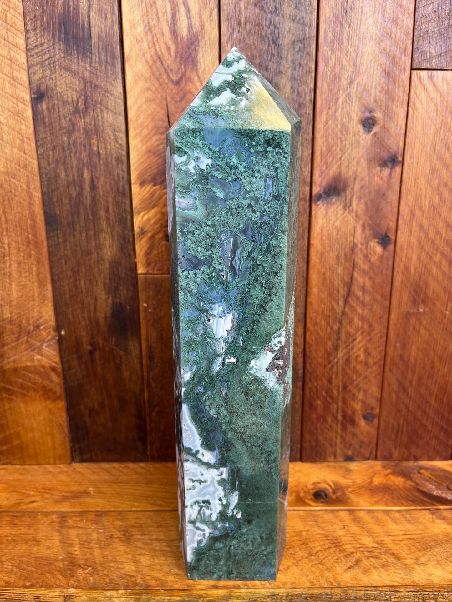 Moss Agate Tower (2393g)