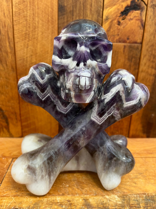 Dream Amethyst Skull and Crossbones (1712g)