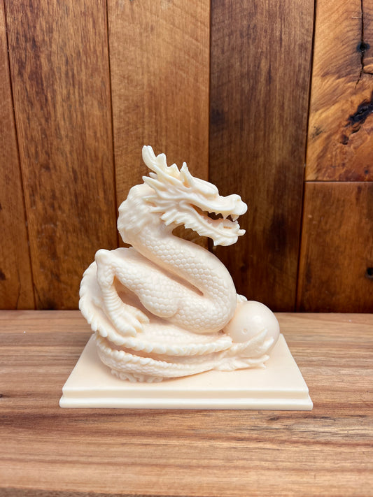 Ivory Nut Dragon (375g)