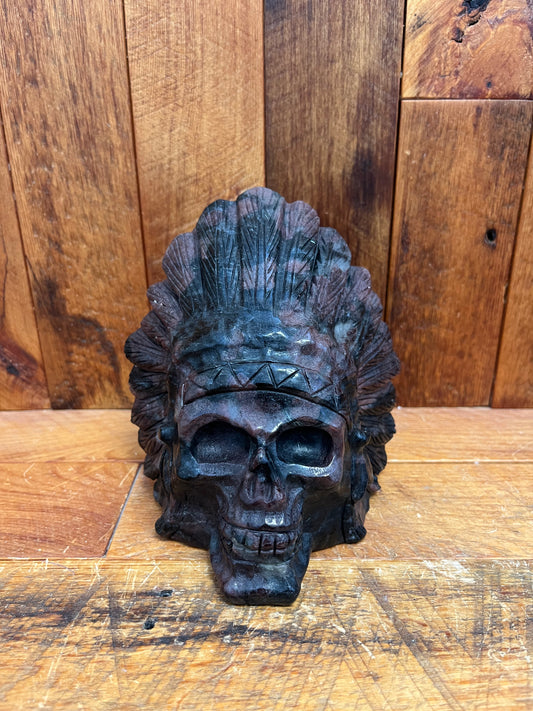 Garnet Skull (1746g)
