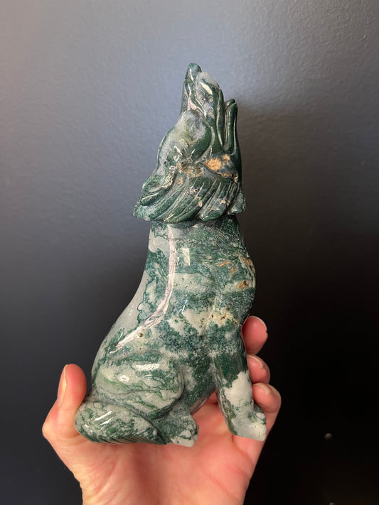 Moss Agate Wolf (632g)