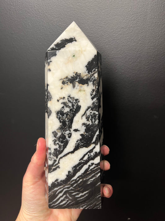 Zebra Stone Tower (1695g)