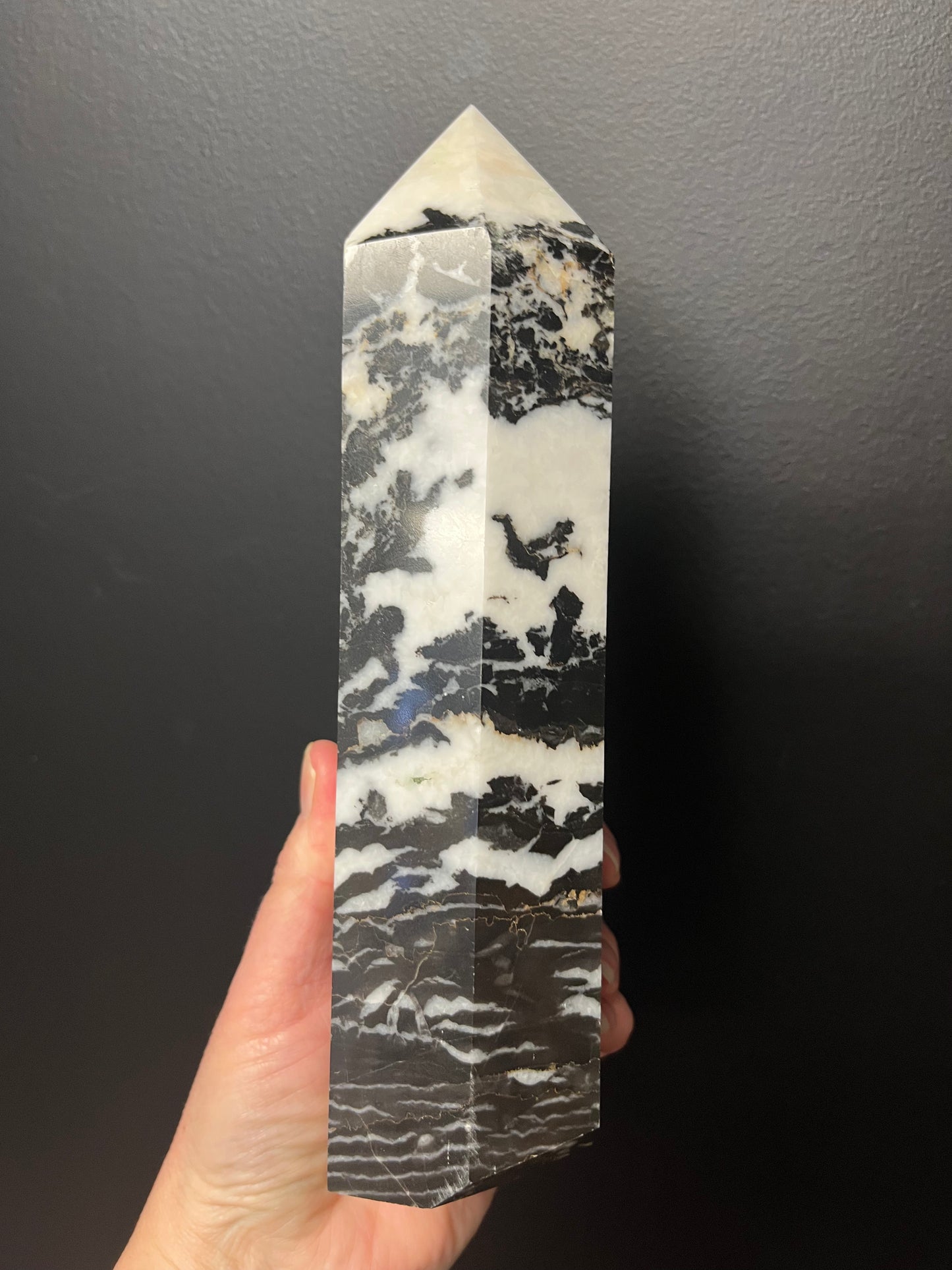 Zebra Stone Tower (1695g)