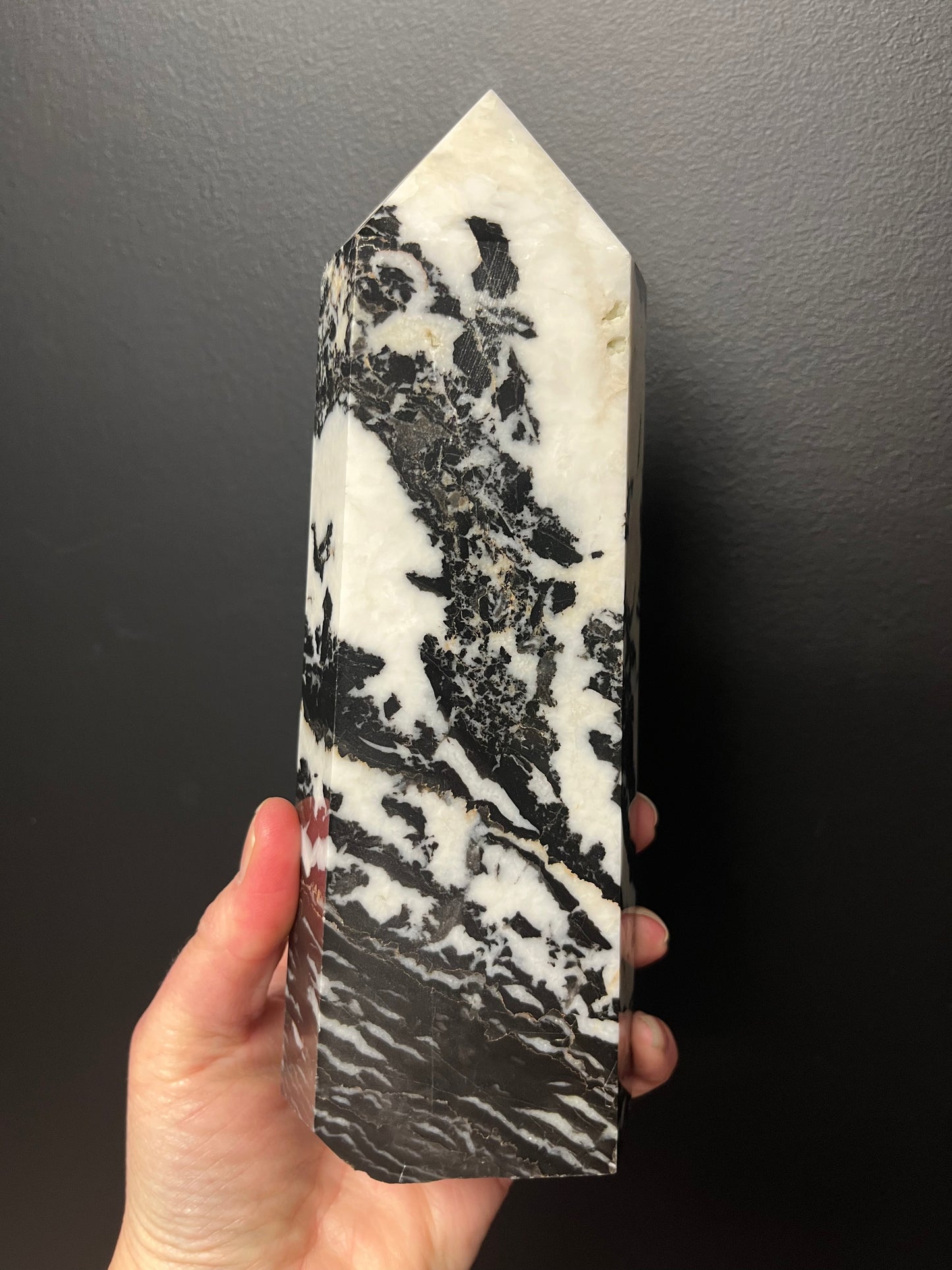 Zebra Stone Tower (1695g)