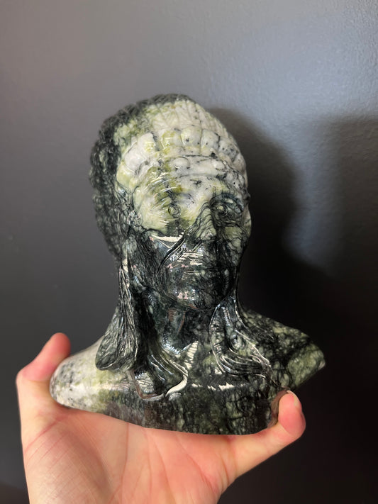 Jade Indian Chief (1785g)