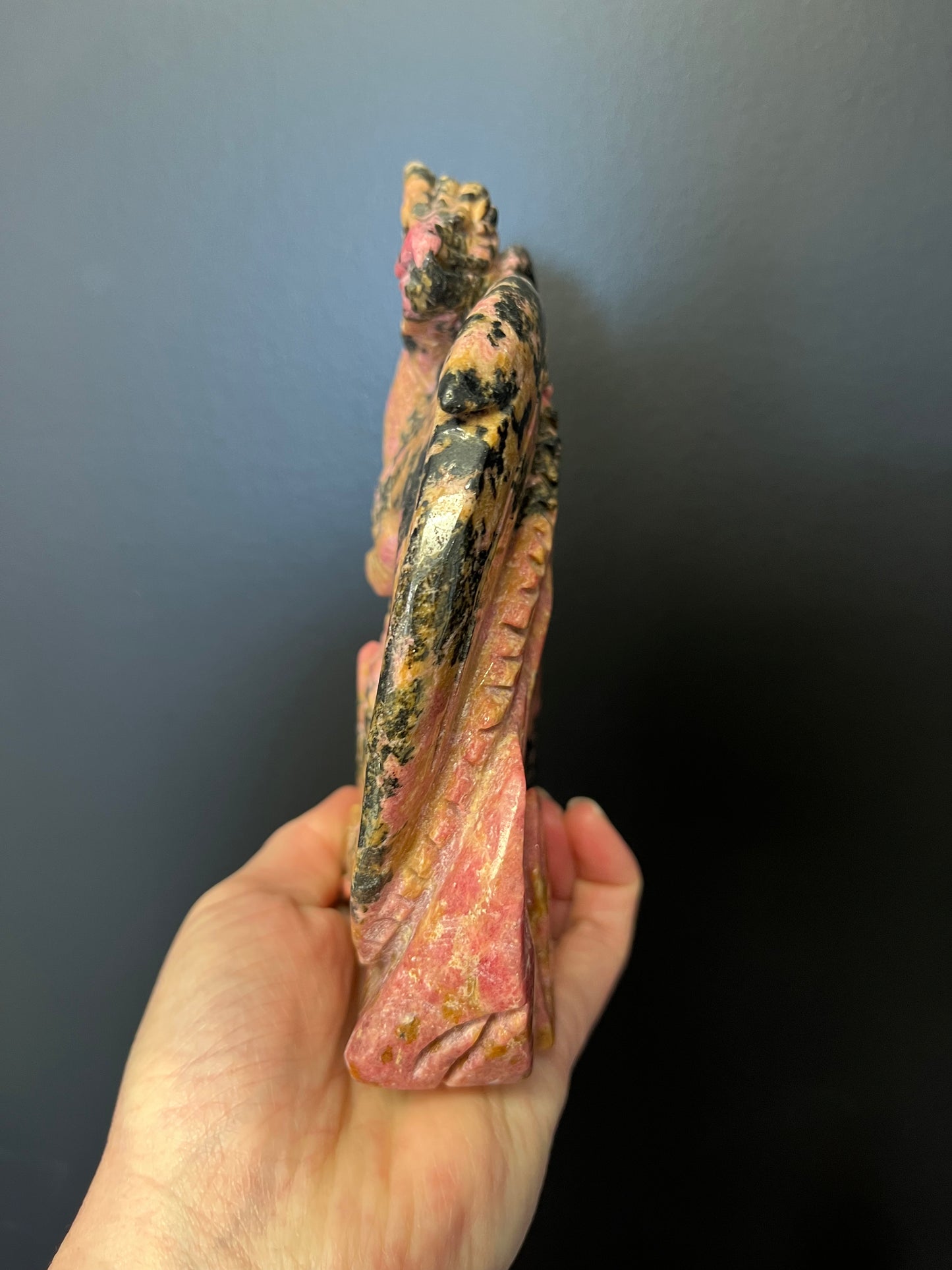 Rhodonite Dragon (1425g)