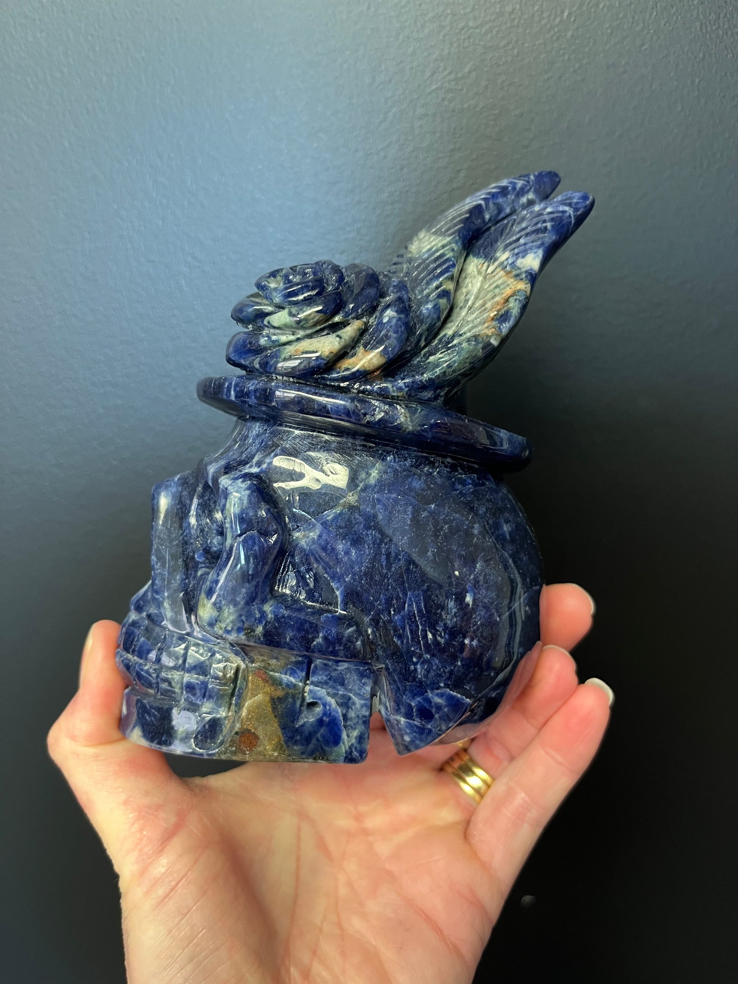 Sodalite Skull (975g)