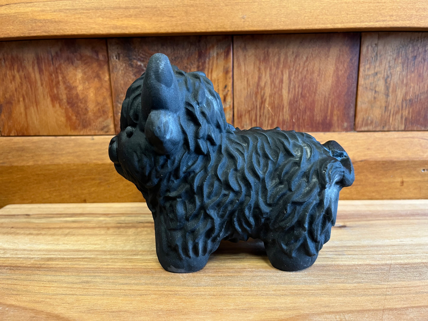 Obsidian Highland Cow (1552g)