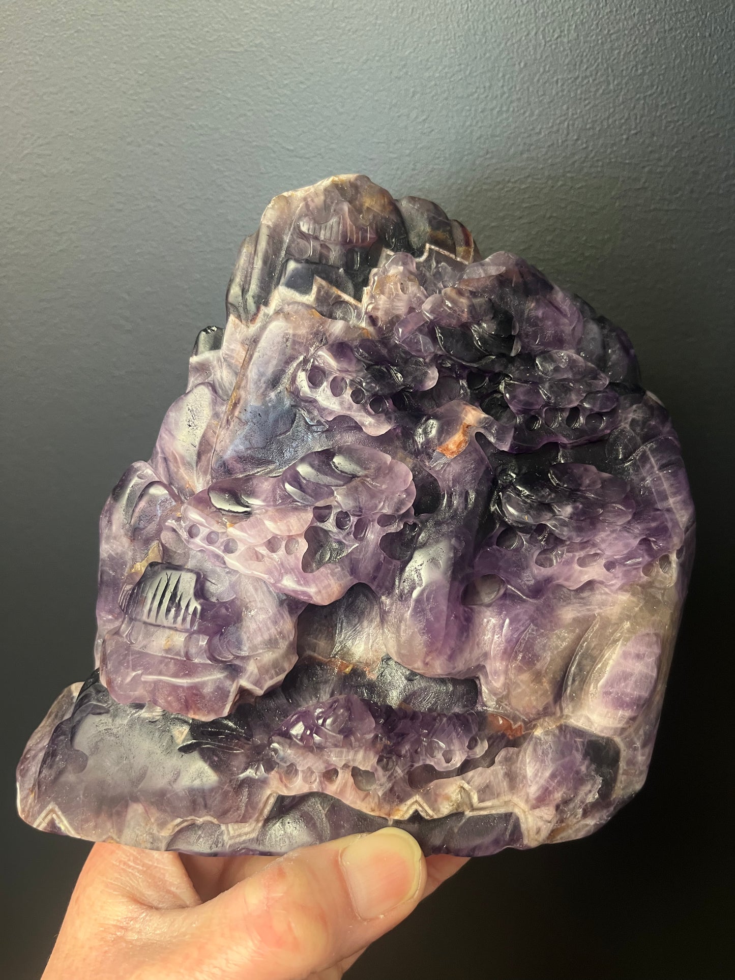 Chevron Amethyst Village (1026g)
