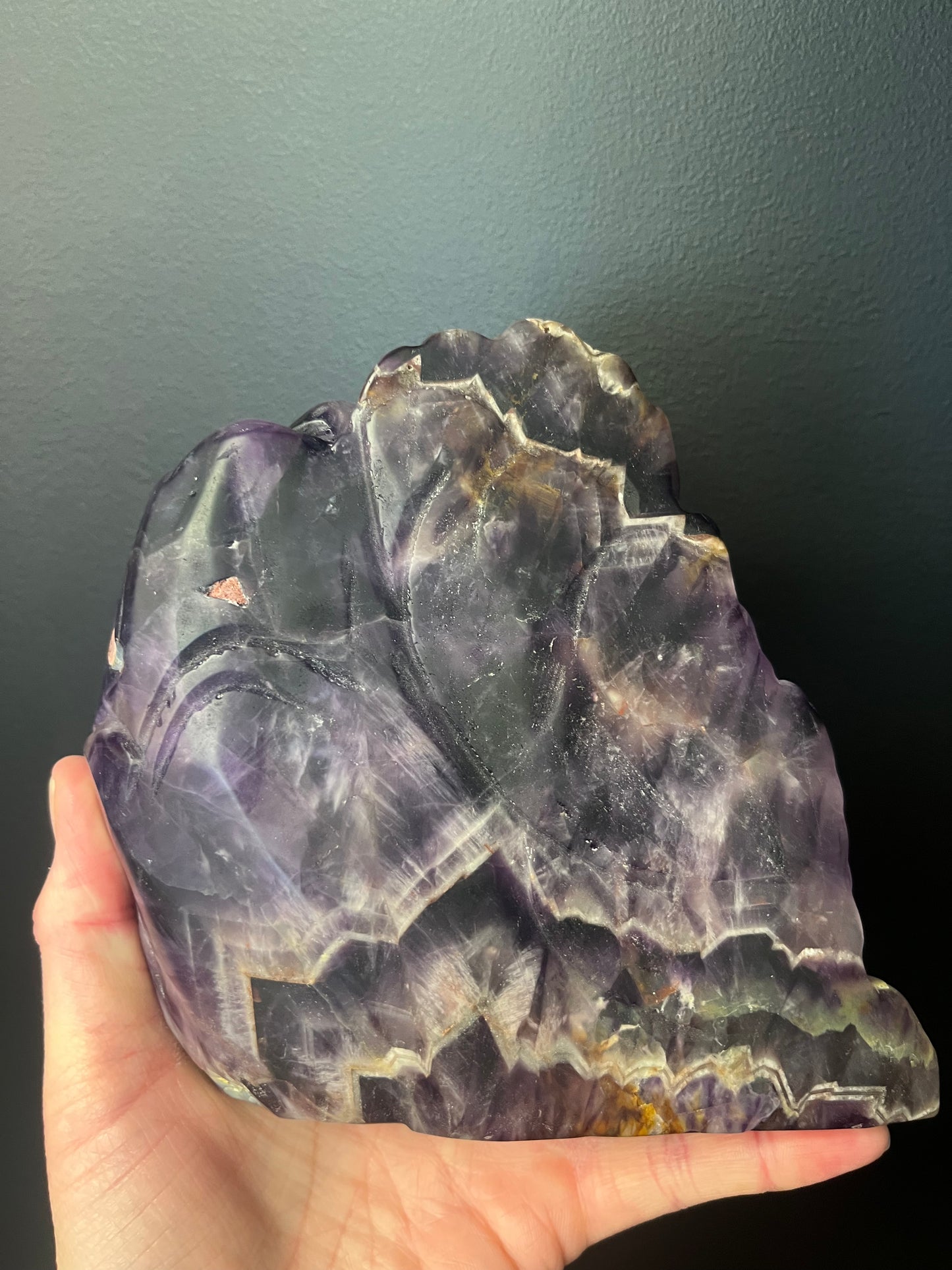 Chevron Amethyst Village (1026g)
