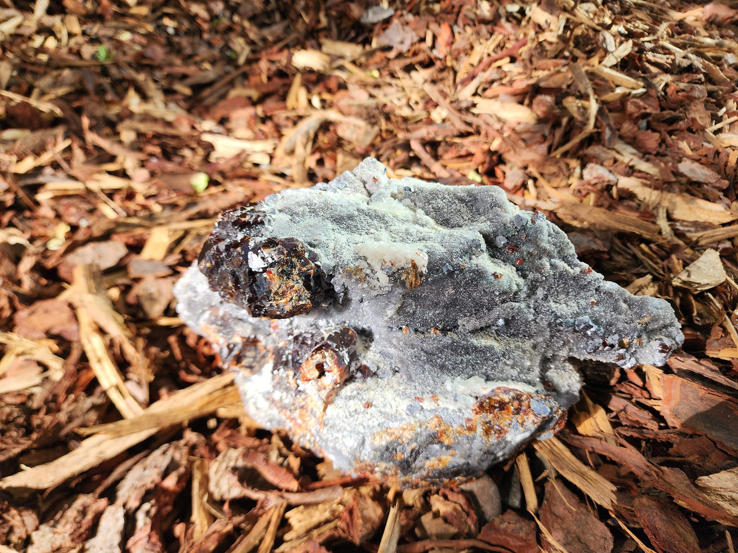 Garnet Specimen (2.9kgs)