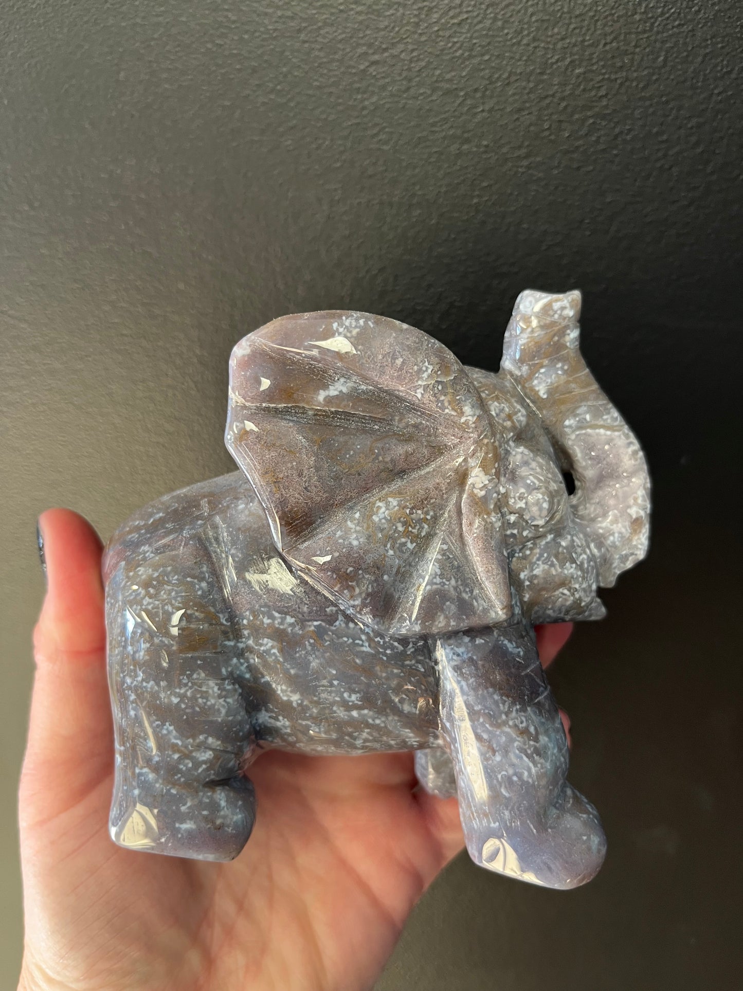 Moss Agate Elephant (691g)