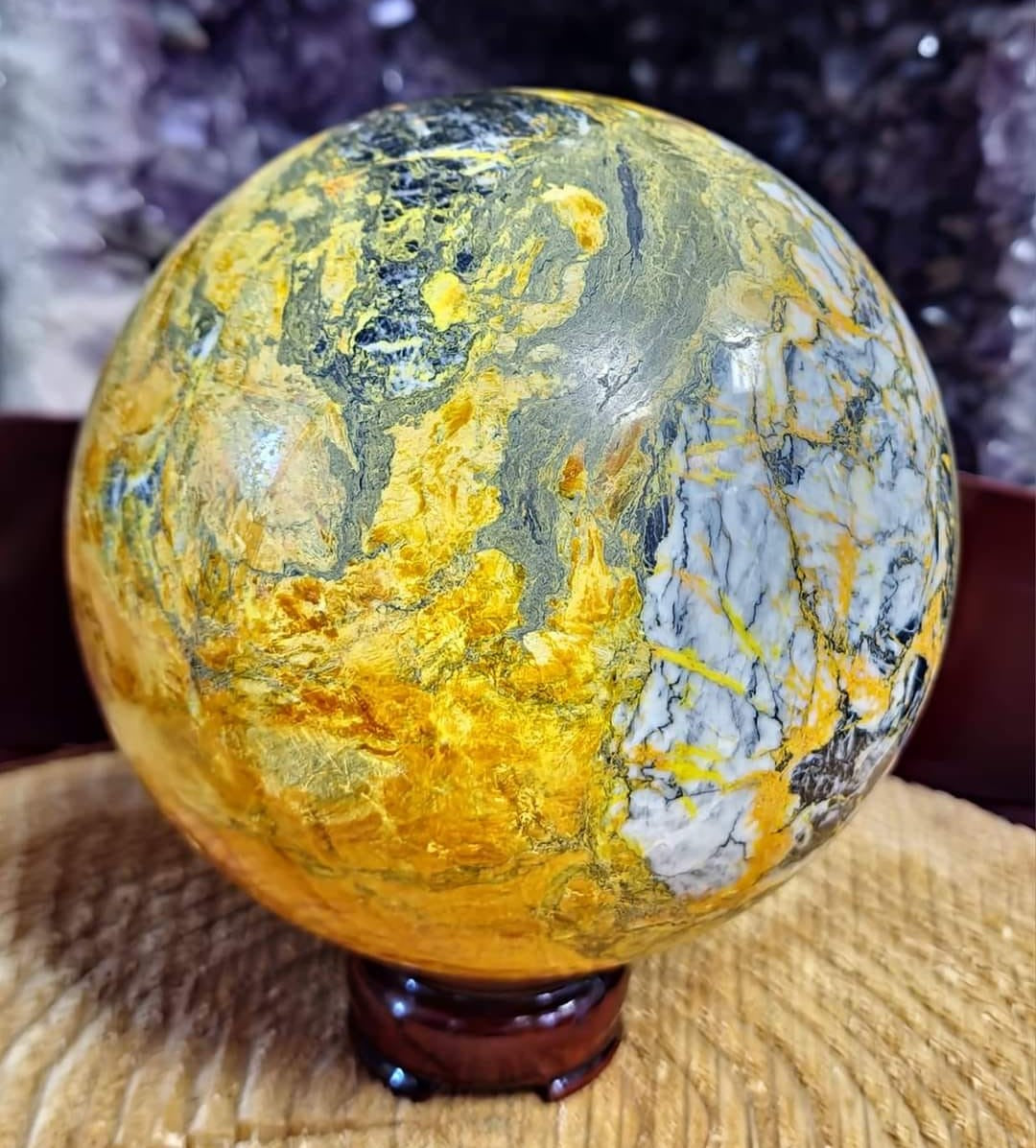 Realgar Sphere (3154g)