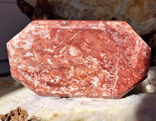 Strawberry Jasper Freeform (2.11kgs)