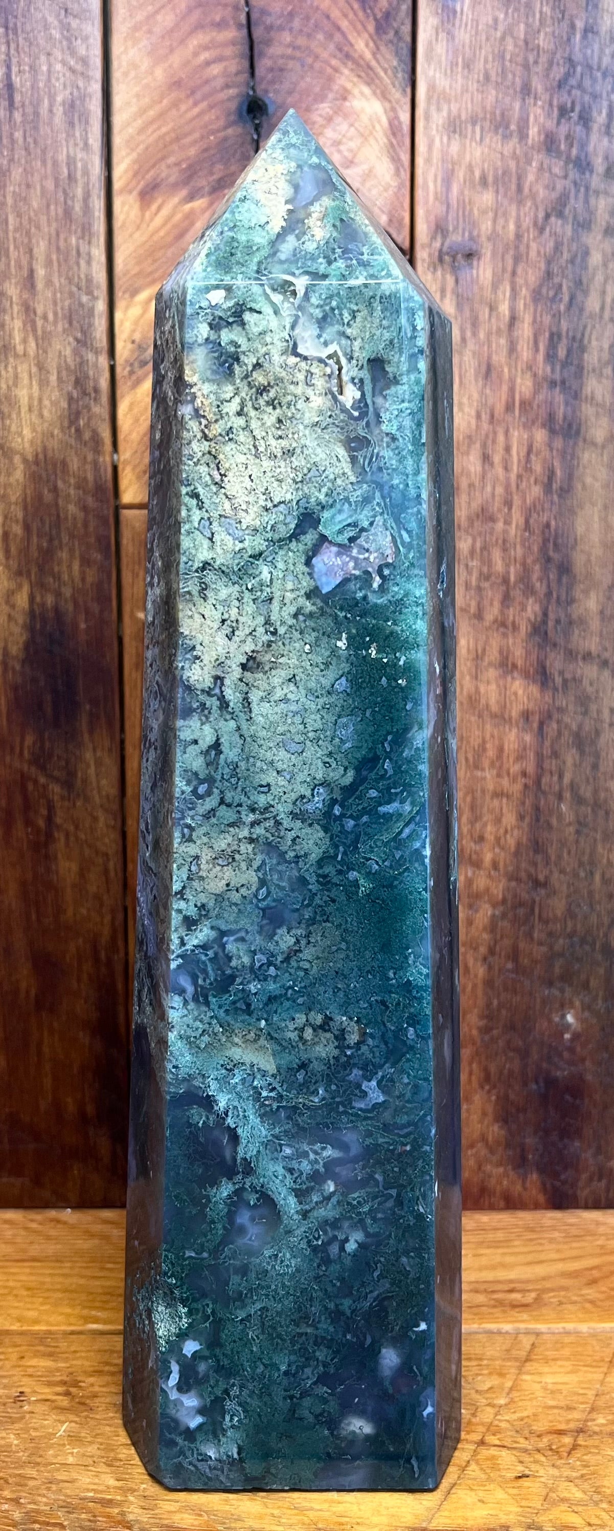 Moss Agate Tower (1151g)